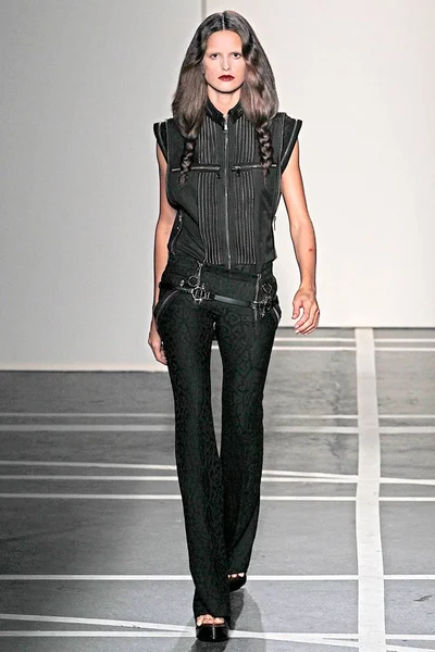 Look 4
